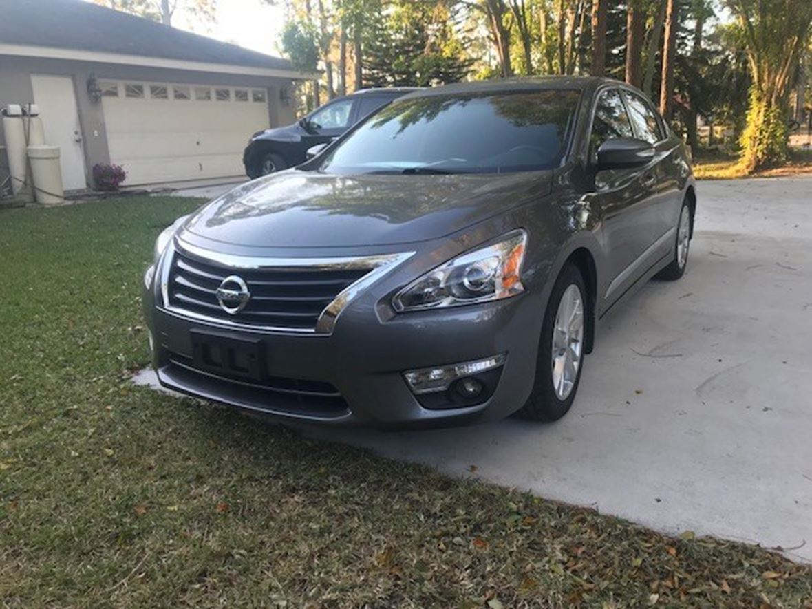 2015 Nissan Altima for sale by owner in Loxahatchee