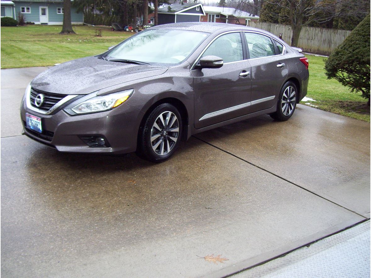 2016 Nissan Altima for Sale by Owner in North Canton, OH 44720