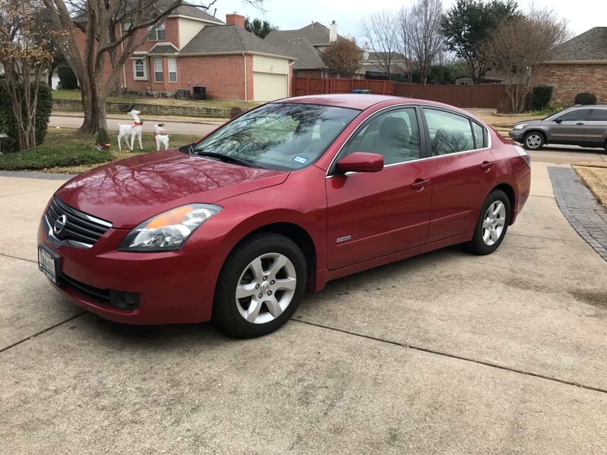 2009 Nissan Altima Hybrid for sale by owner in Flower Mound