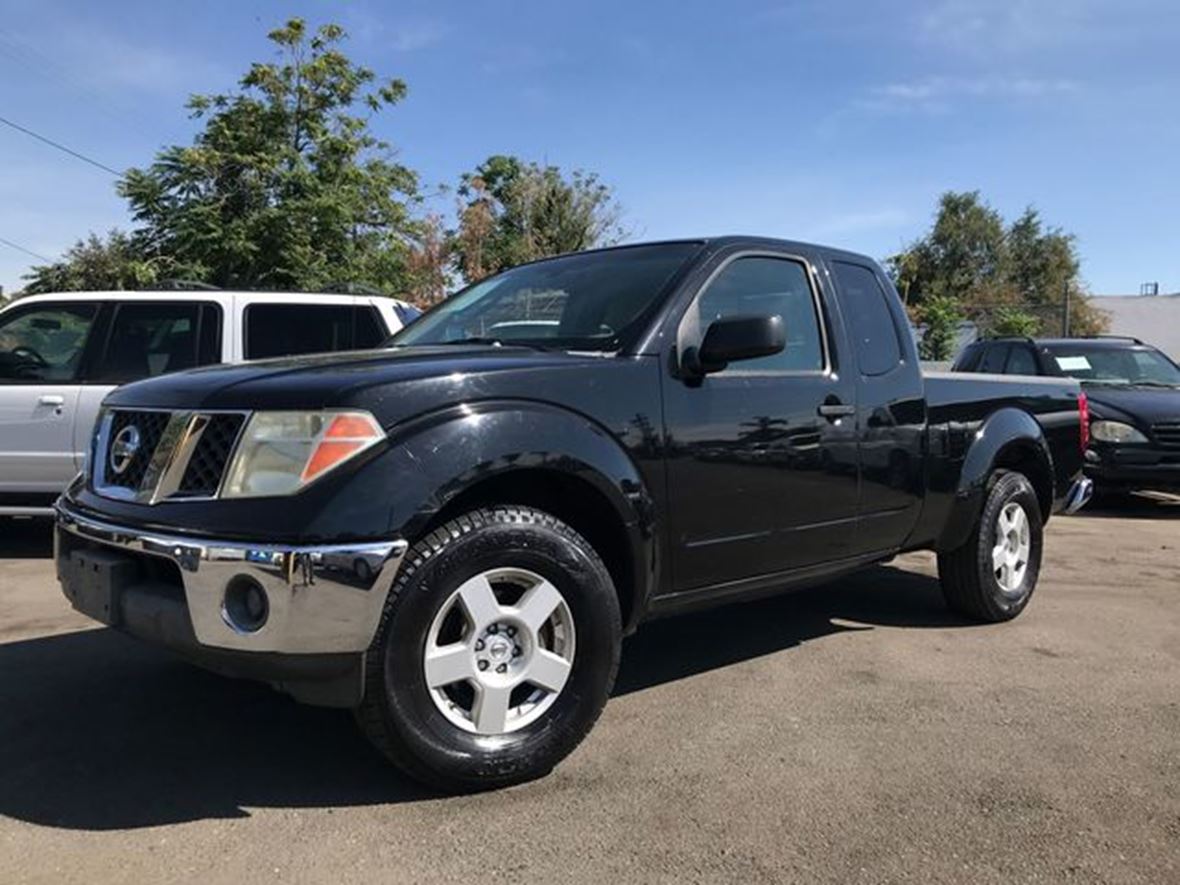 2006 Nissan Frontier for sale by owner in Van Nuys