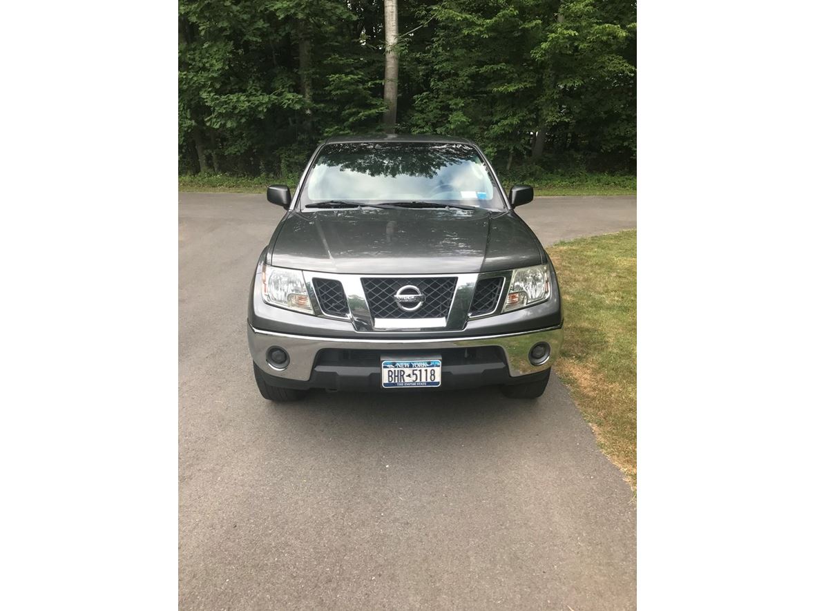 2009 Nissan Frontier for sale by owner in New Paltz