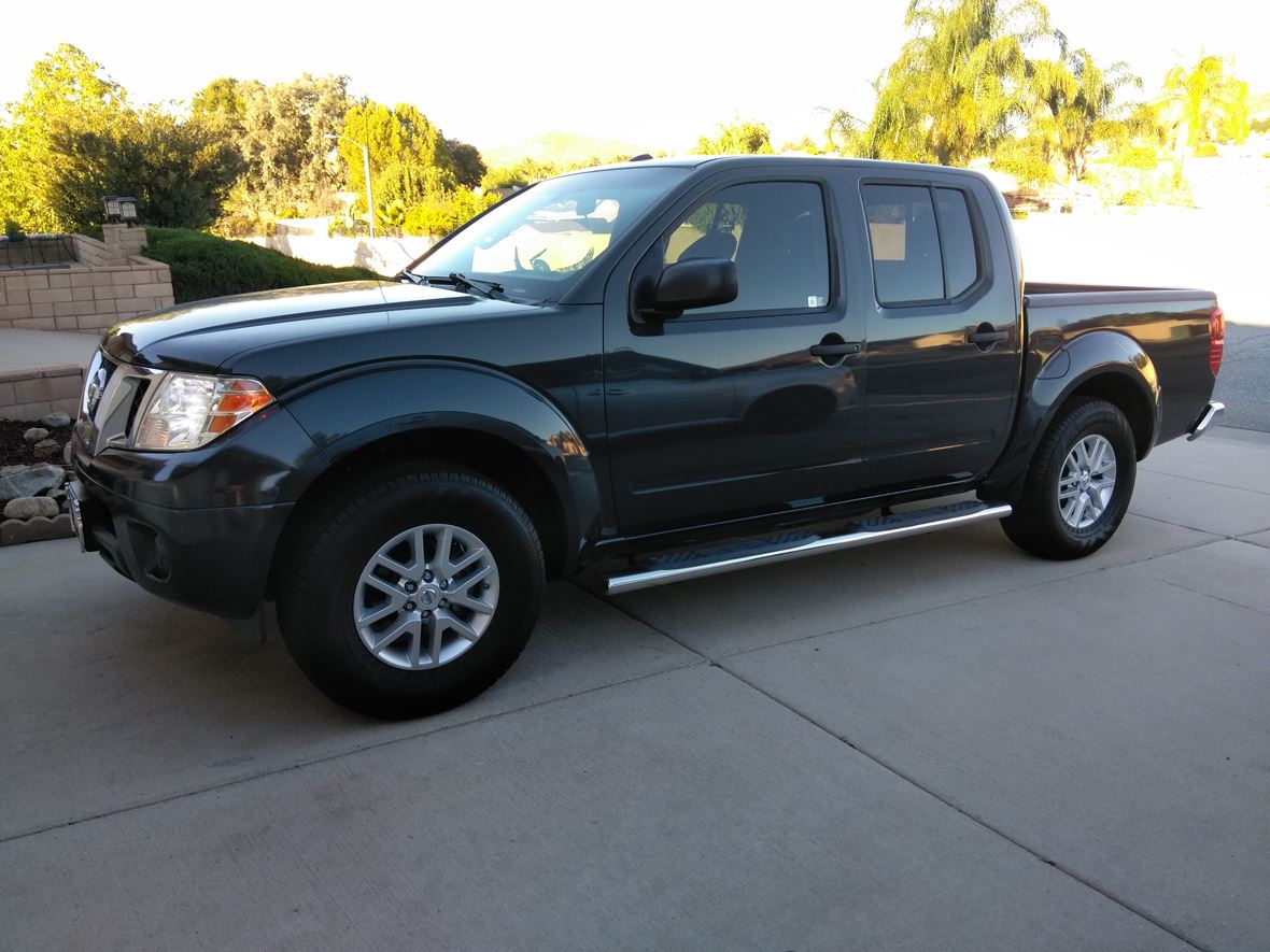 2015 Nissan Frontier for sale by owner in Sun City
