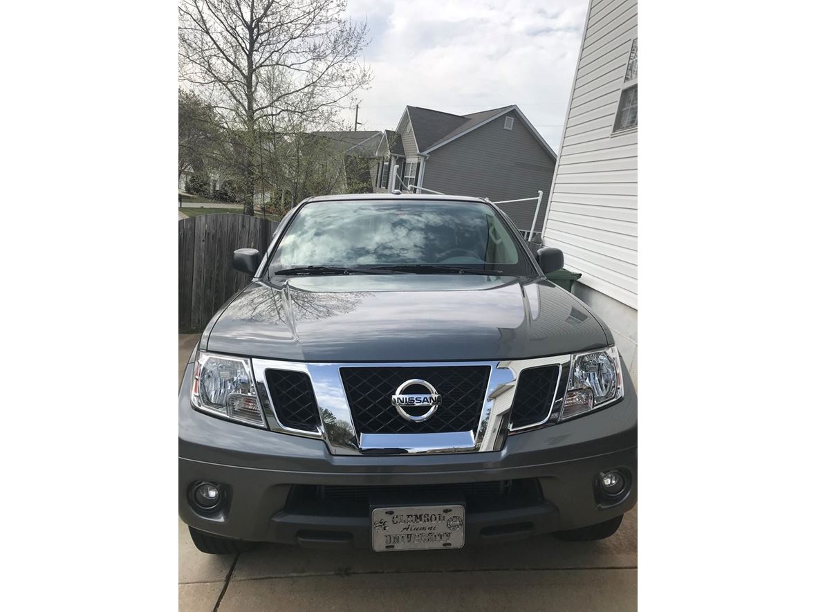2017 Nissan Frontier for sale by owner in Greenville