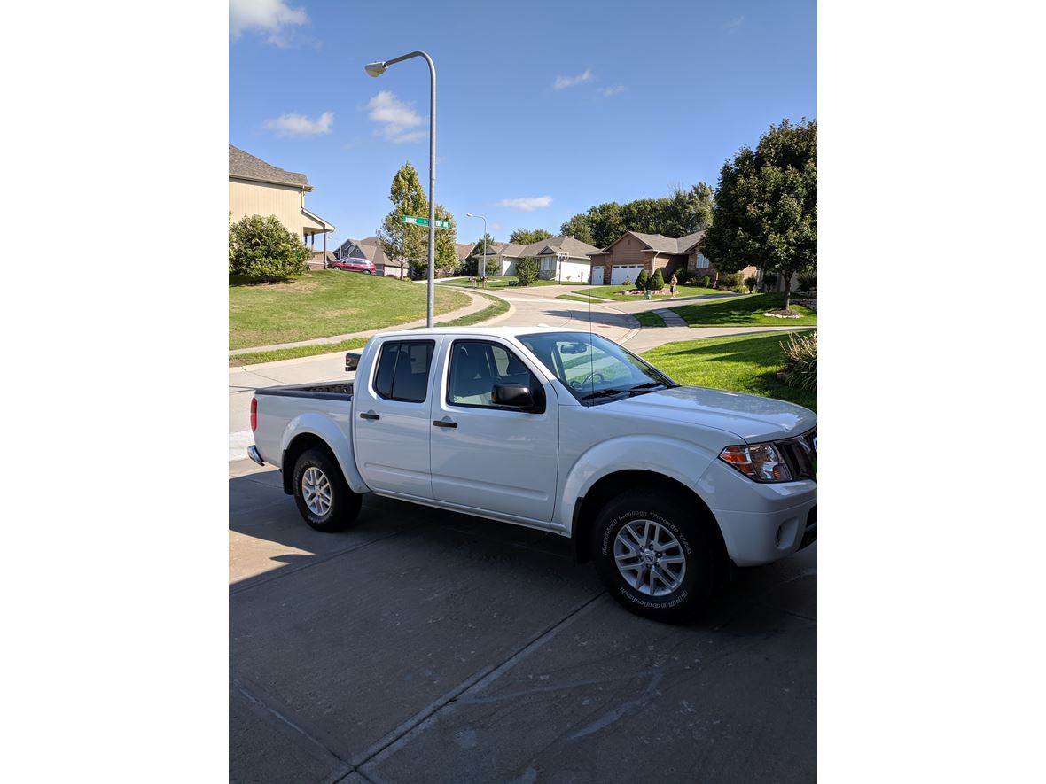 2017 Nissan Frontier for sale by owner in Elkhorn