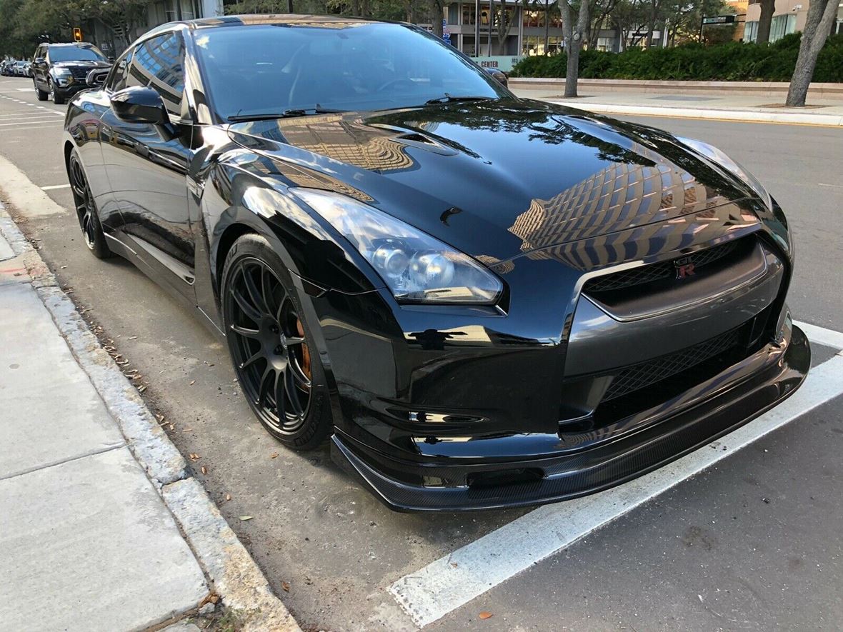 2009 Nissan GT-R for sale by owner in La Crescenta