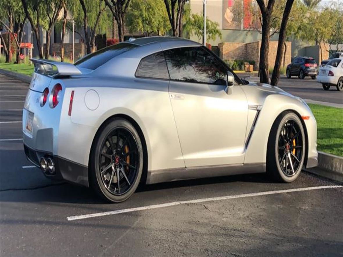 2009 Nissan GT-R for sale by owner in Vernon