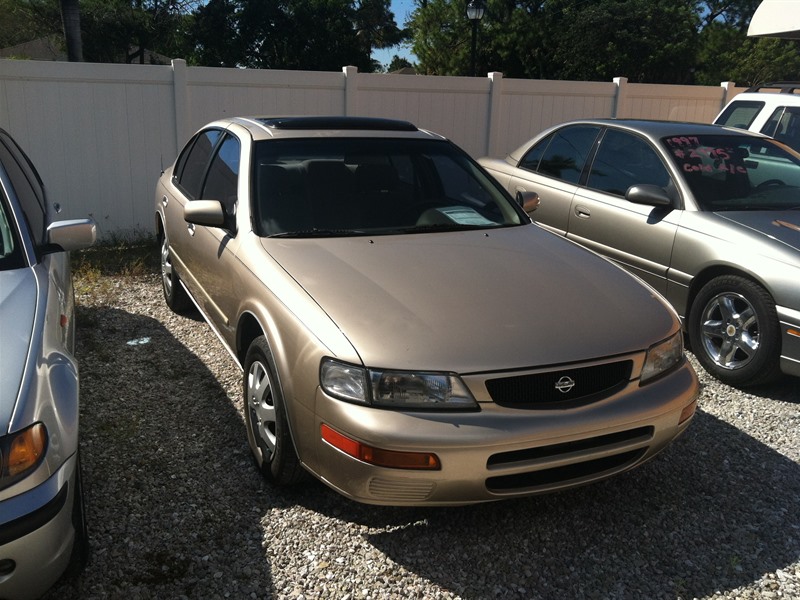 1996 Nissan Maxima for sale by owner in NAPLES