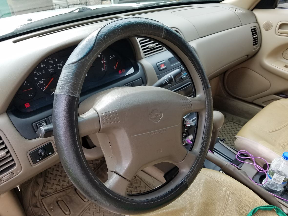 1999 Nissan Maxima for sale by owner in Prior Lake