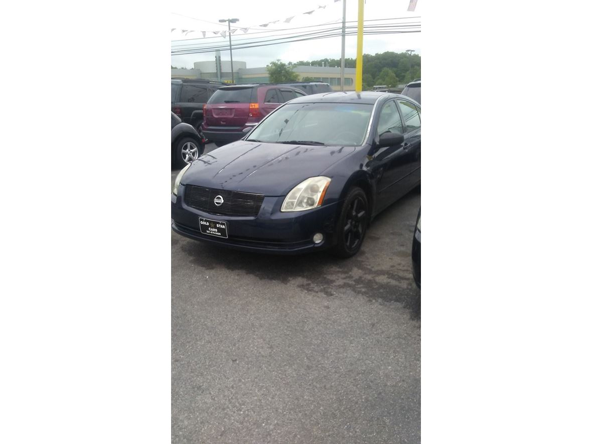2005 Nissan Maxima for sale by owner in Waldorf