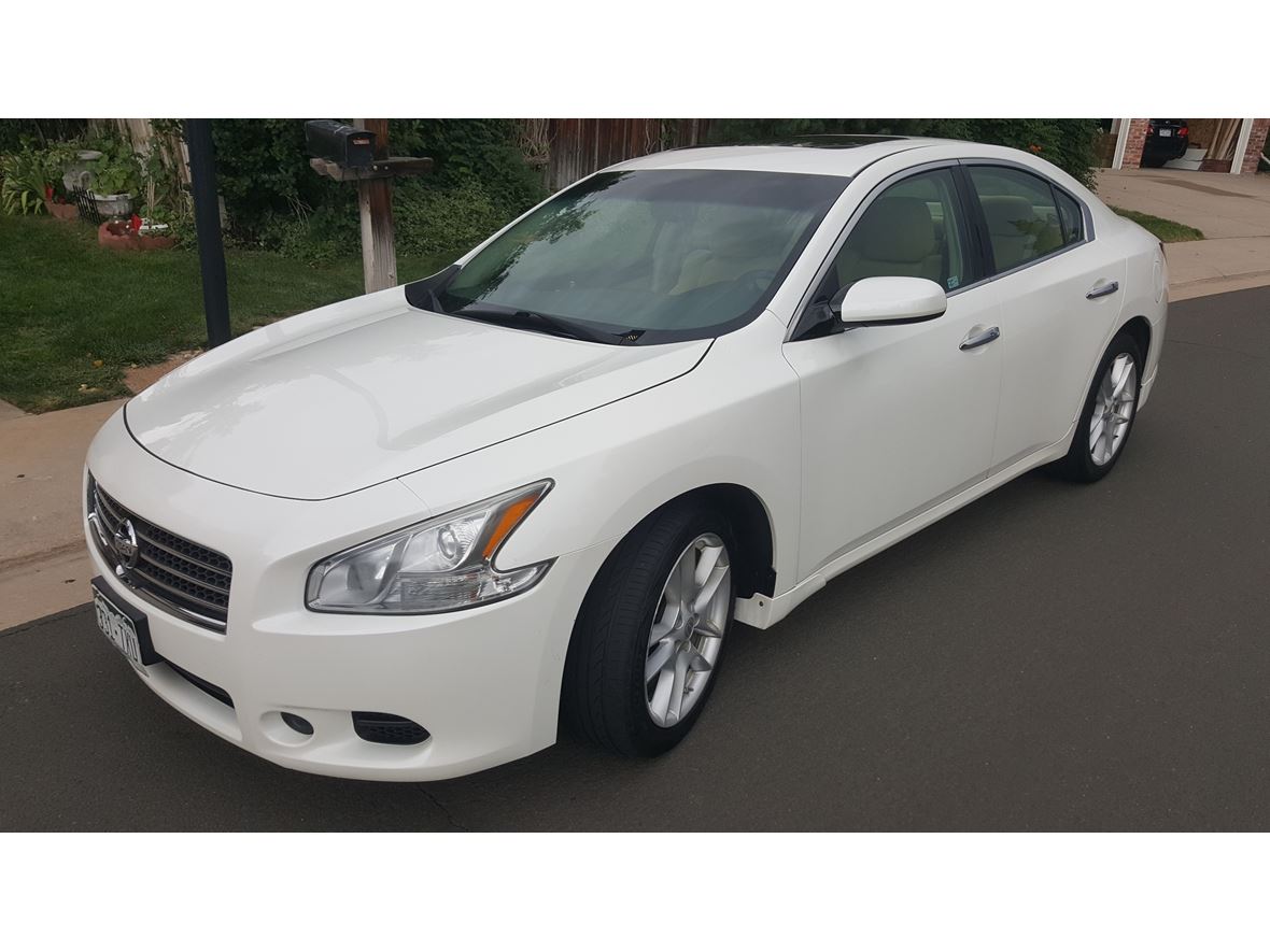 2009 Nissan Maxima for sale by owner in Aurora