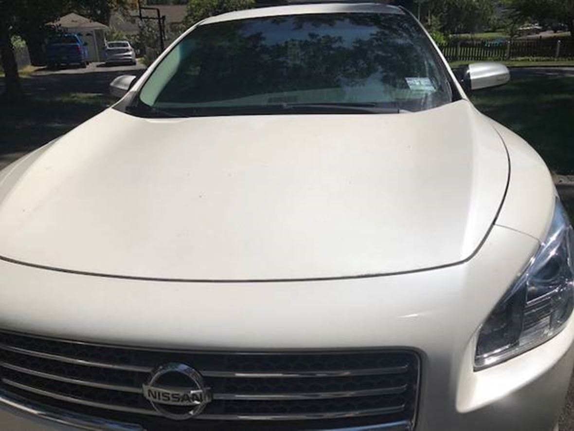 2010 Nissan Maxima for sale by owner in Ramsey