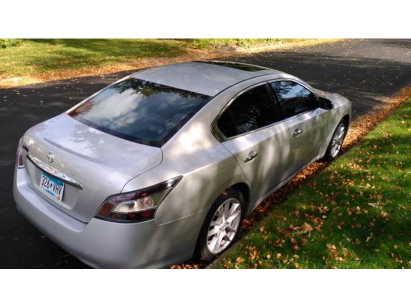 2013 Nissan Maxima for sale by owner in Saint Paul