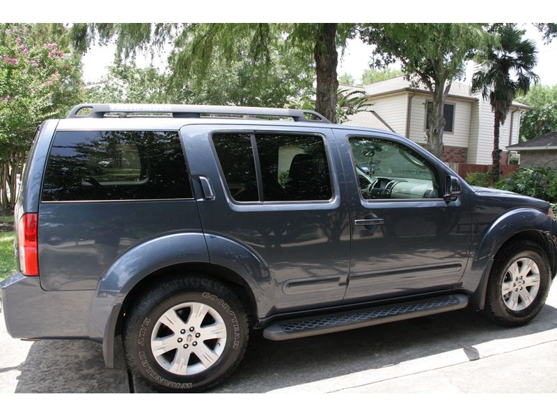 2005 Nissan Pathfinder for sale by owner in Houston