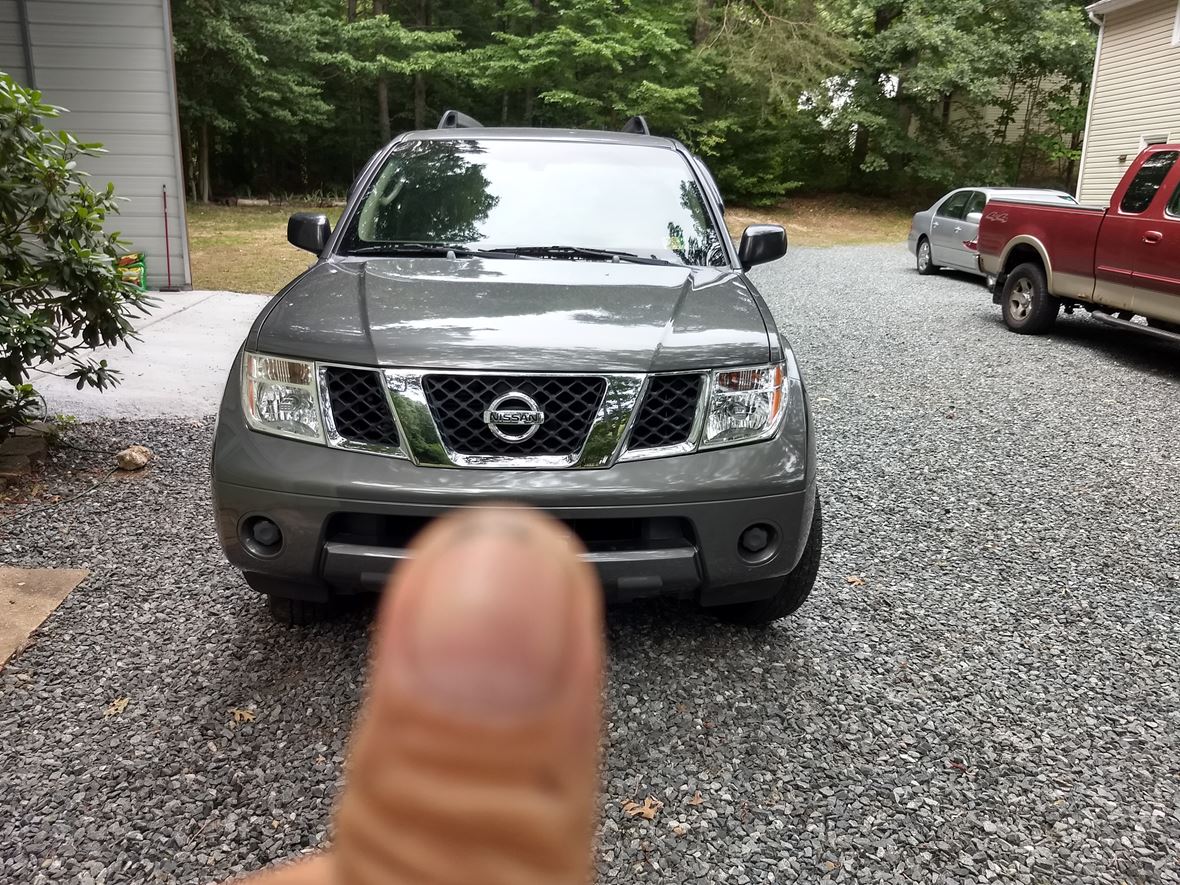 2005 Nissan Pathfinder for sale by owner in Stafford