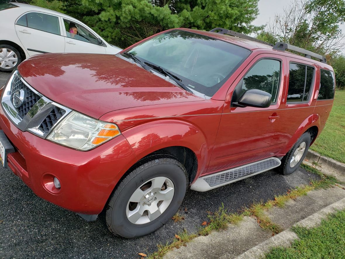 2008 Nissan Pathfinder for sale by owner in Waldorf