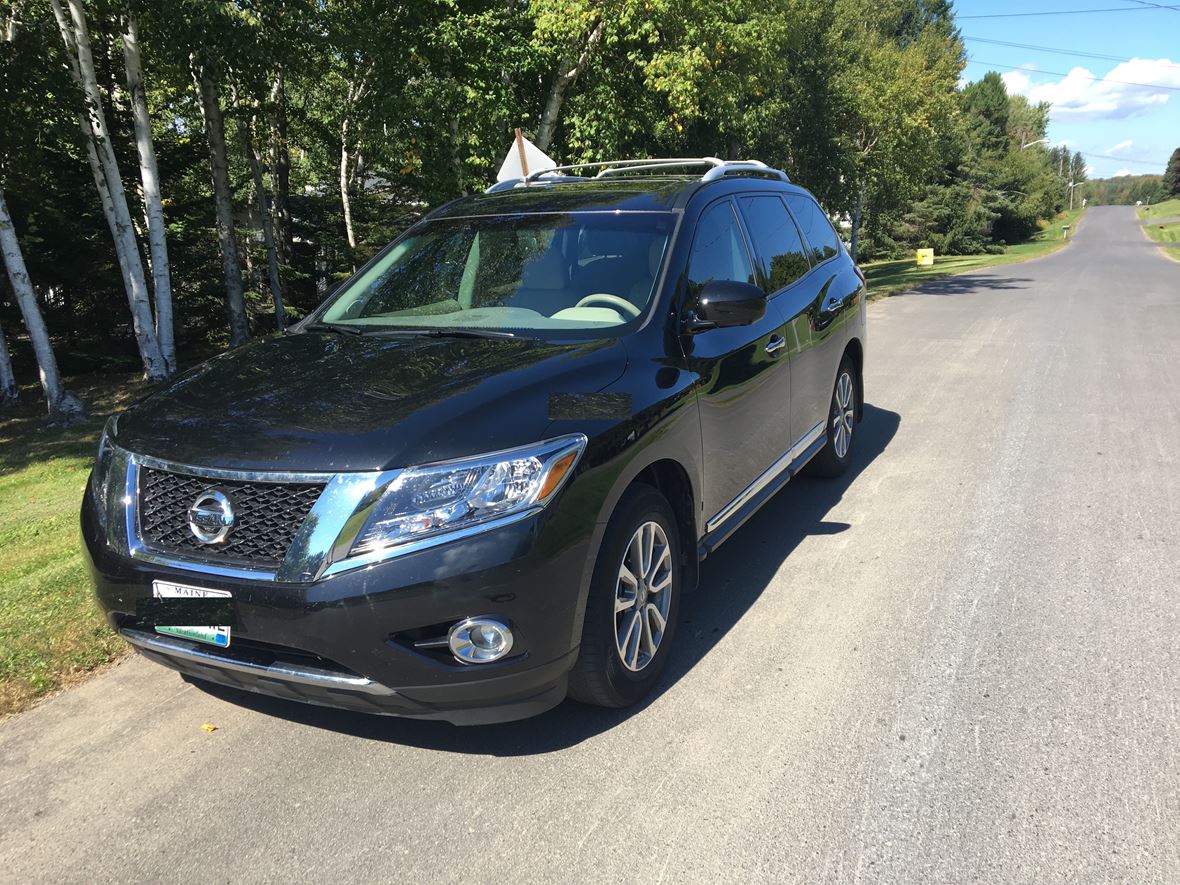 2015 Nissan Pathfinder for sale by owner in Presque Isle