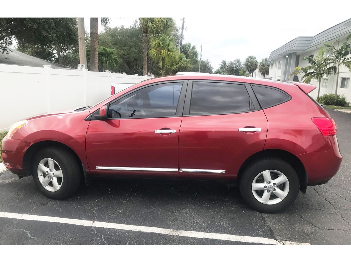 2013 Nissan Rogue for sale by owner in Fort Lauderdale