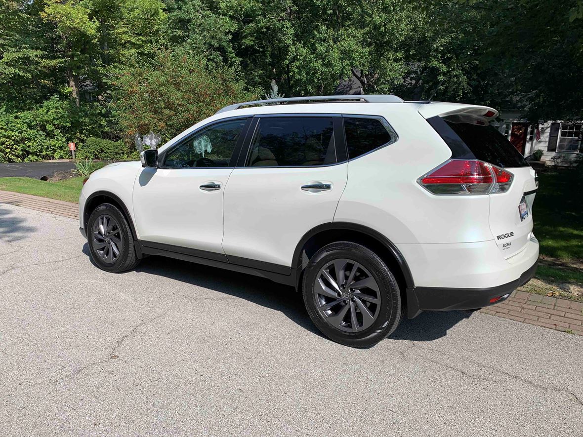 2016 Nissan Rogue for sale by owner in Saint Charles