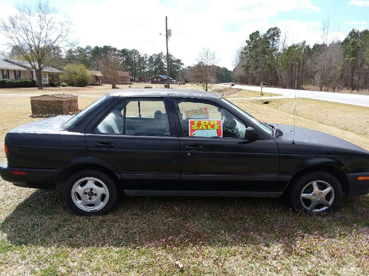 1992 Nissan Sentra for sale by owner in Enfield