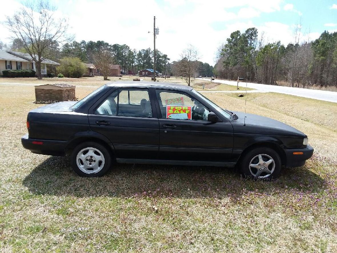 1992 Nissan Sentra for sale by owner in Enfield