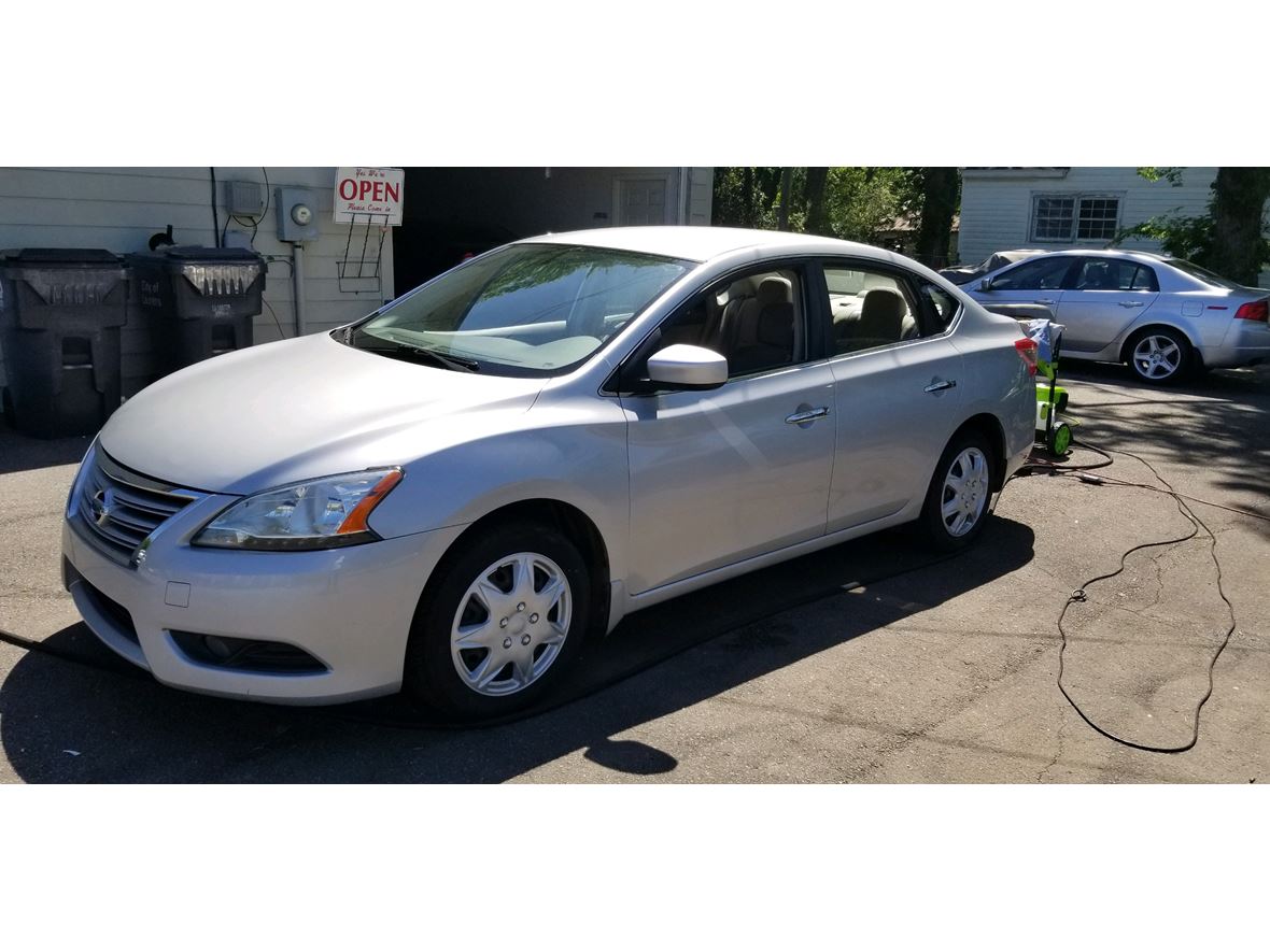 2013 Nissan Sentra for sale by owner in Greenville