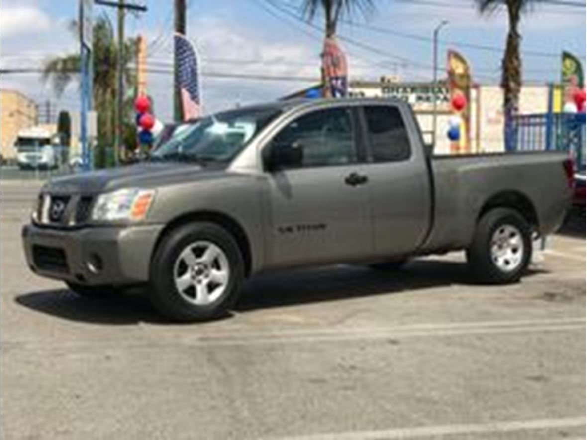 2006 Nissan Titan for sale by owner in Van Nuys