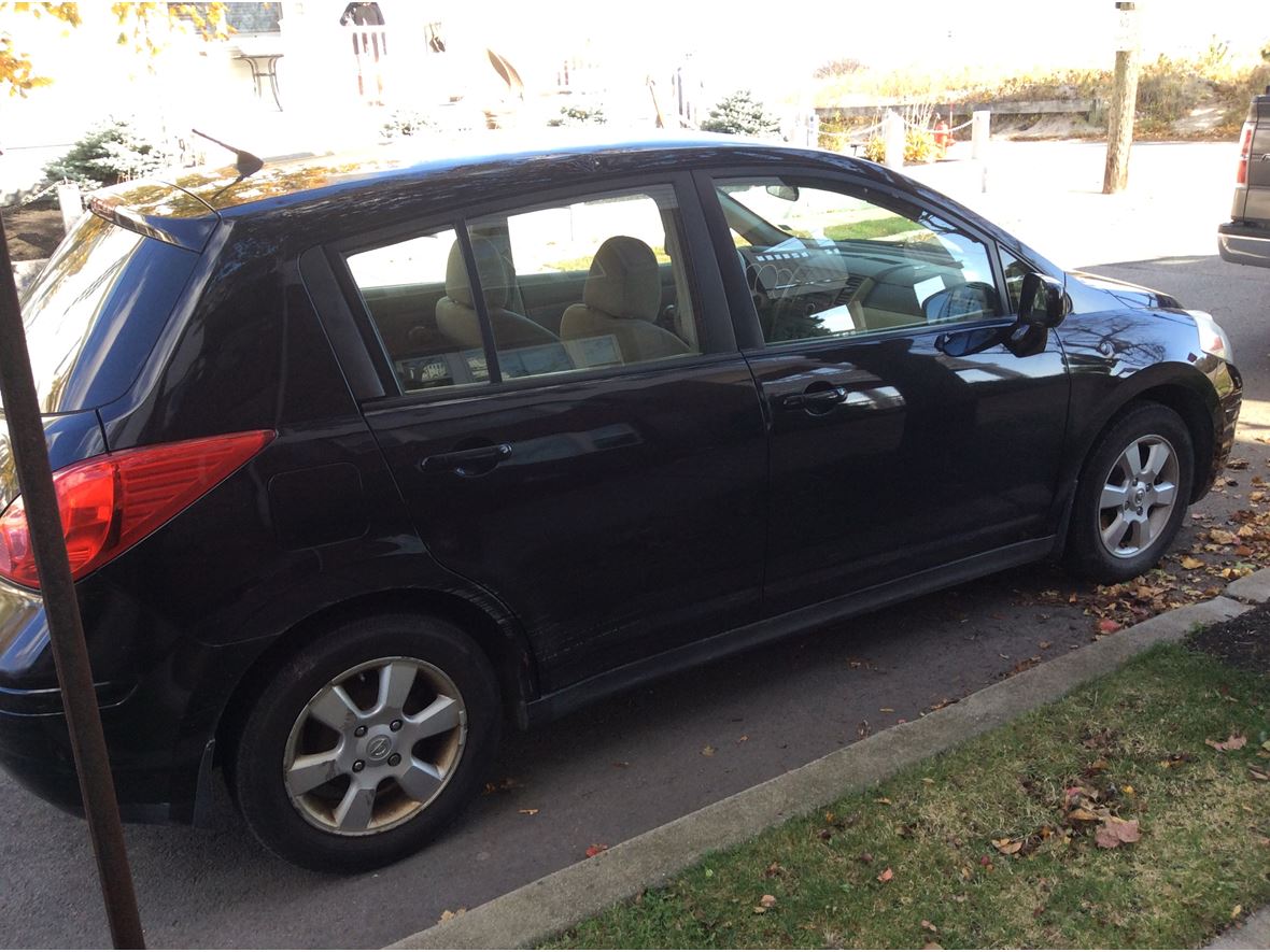 2007 Nissan Versa for sale by owner in Boston