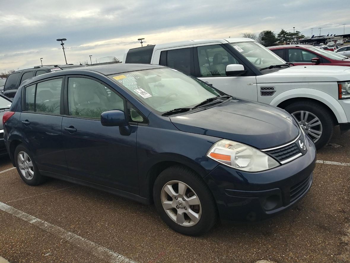2008 Nissan Versa for sale by owner in Memphis