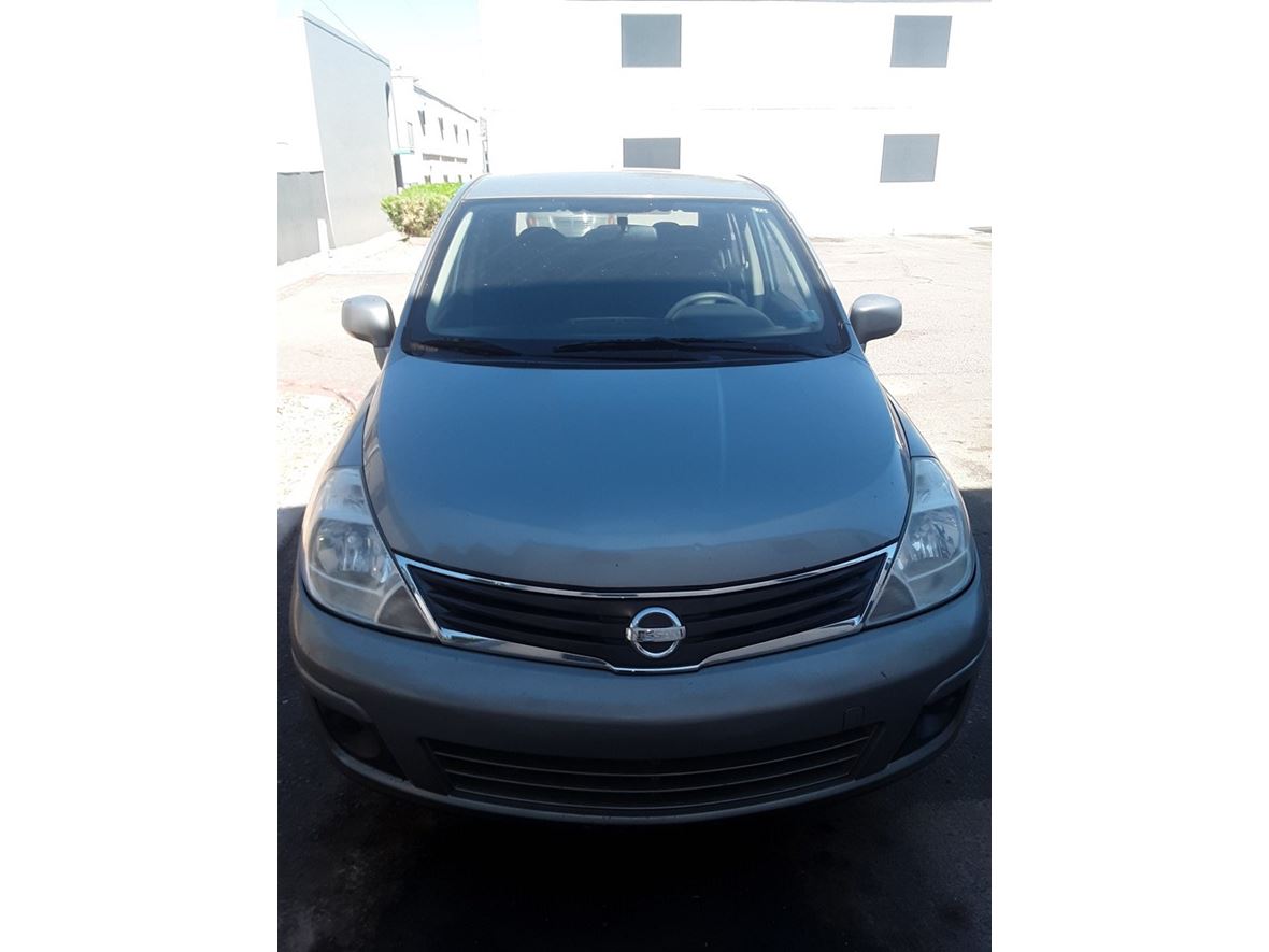 2010 Nissan Versa for sale by owner in Mesa