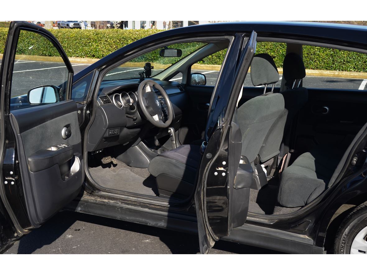 2011 Nissan Versa for sale by owner in Antioch