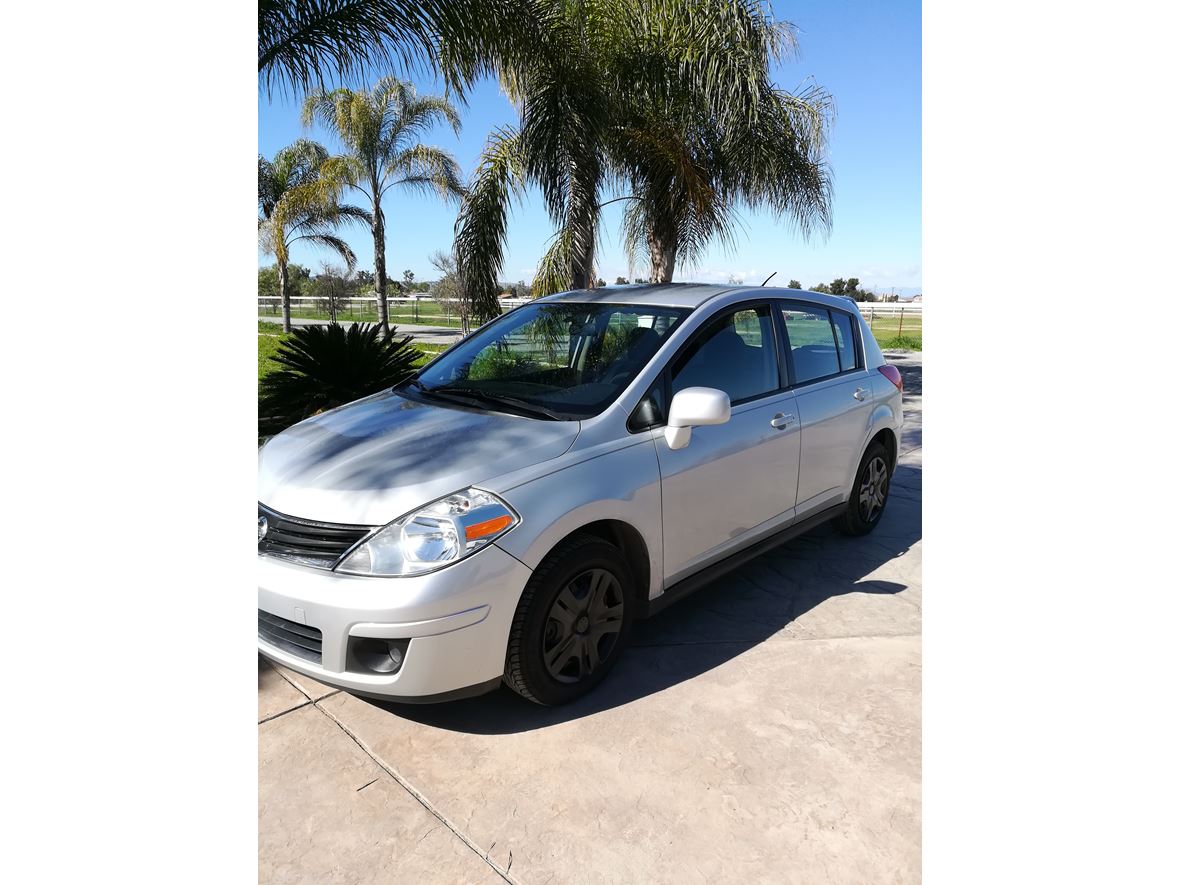 2012 Nissan Versa for sale by owner in Perris
