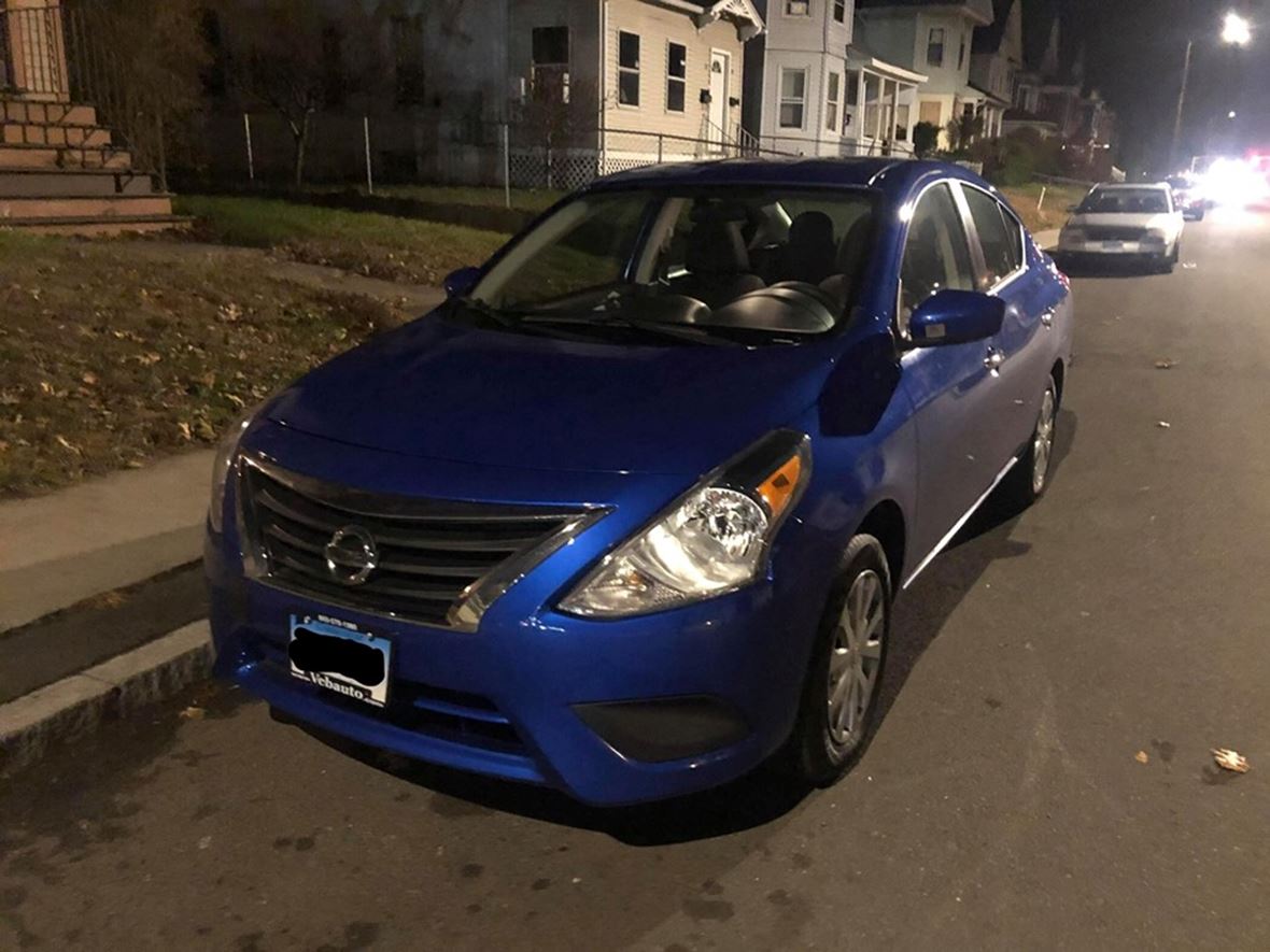 2016 Nissan Versa for sale by owner in Hartford