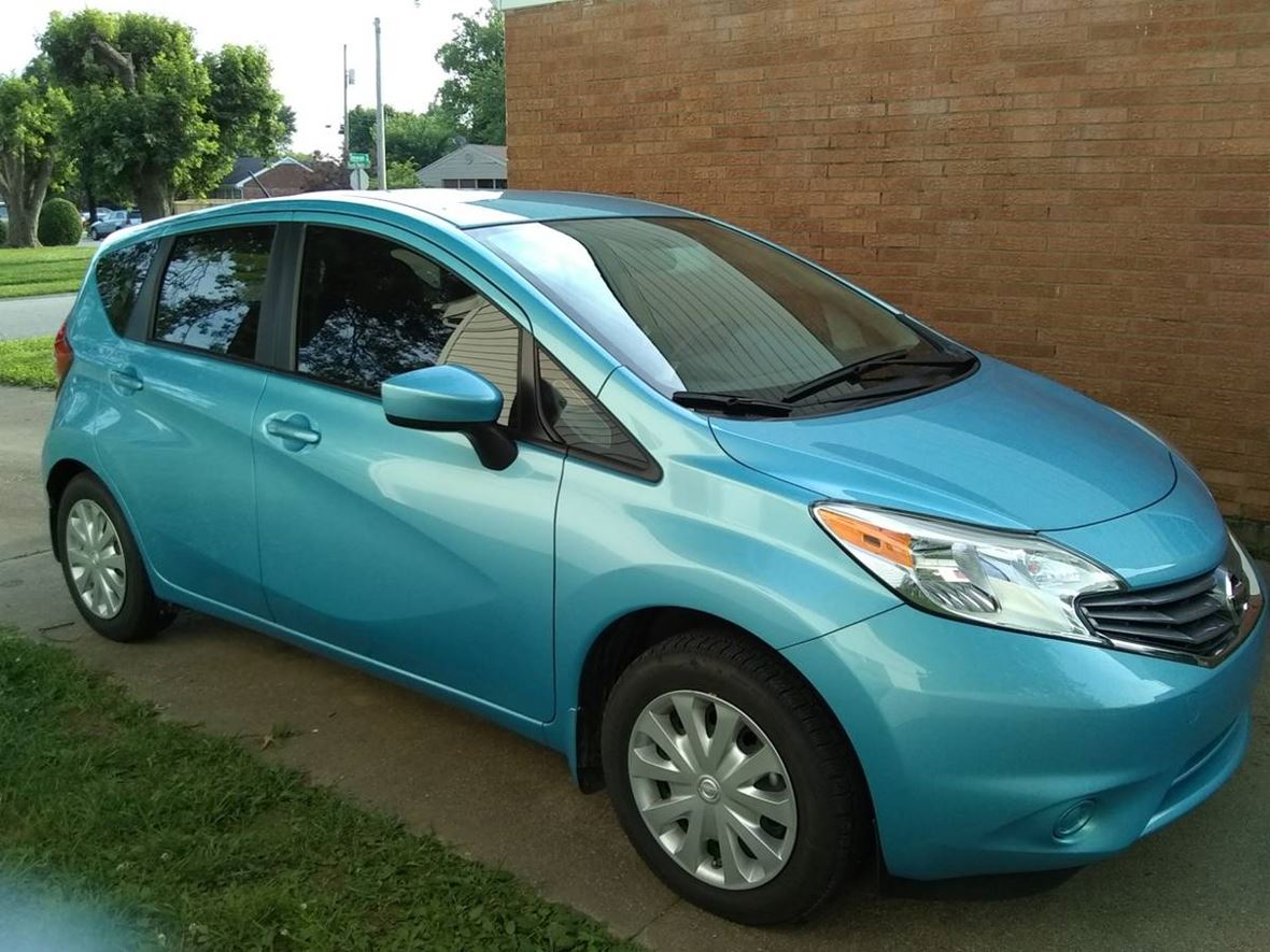 2015 Nissan Versa Note for sale by owner in Owensboro
