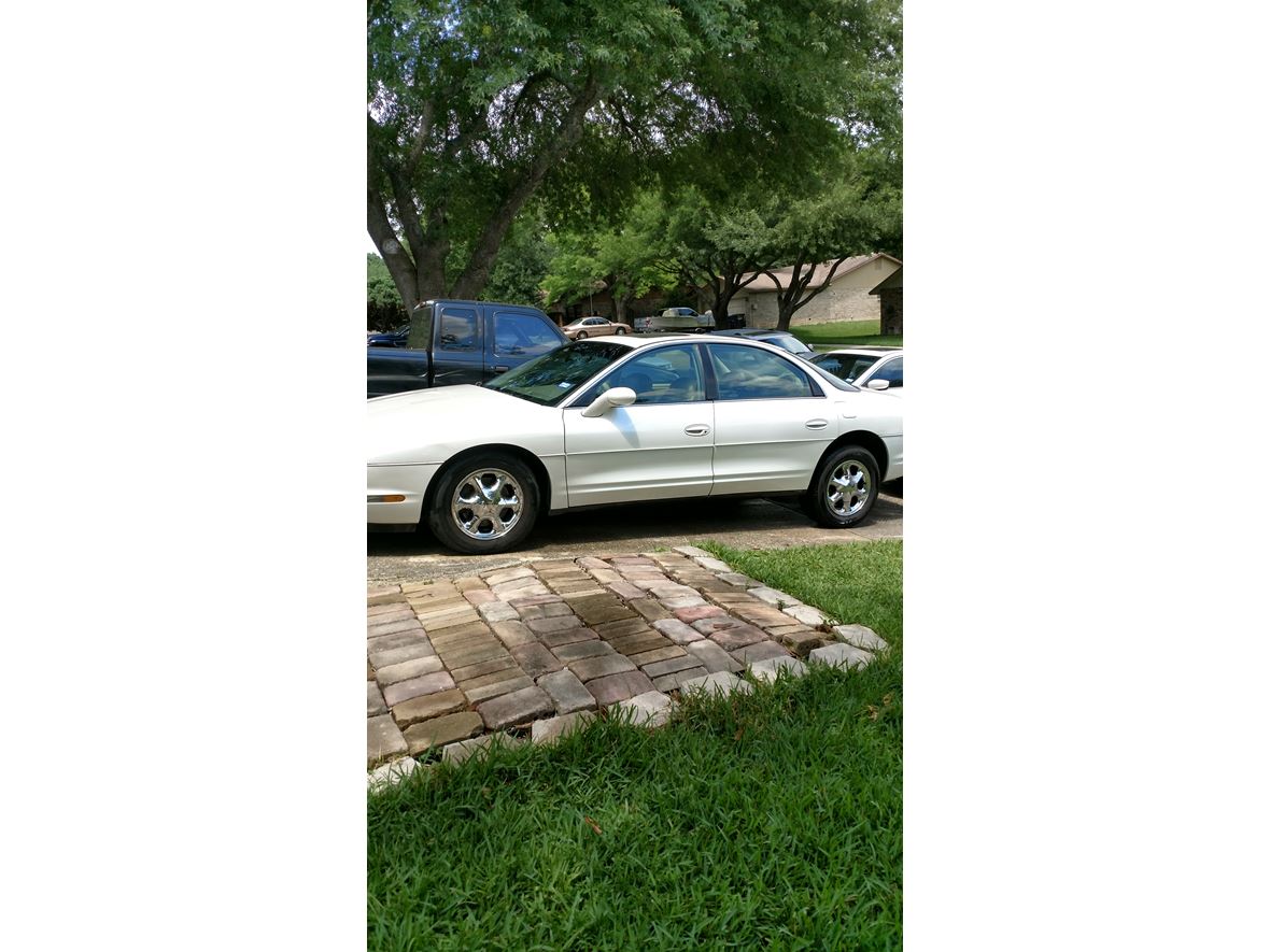 1999 Oldsmobile Aurora for sale by owner in San Antonio