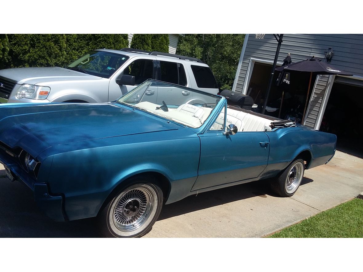 1967 Oldsmobile Cutlass for sale by owner in Stone Mountain