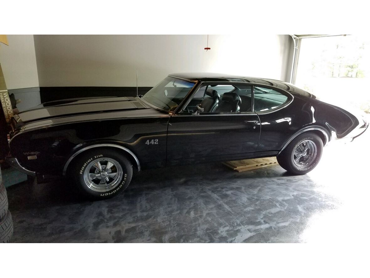 1969 Oldsmobile Cutlass 442 for sale by owner in Royal Oak