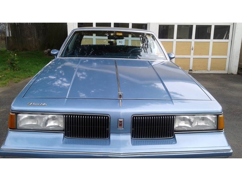 1987 Oldsmobile Cutlass Supreme for sale by owner in Elizabeth