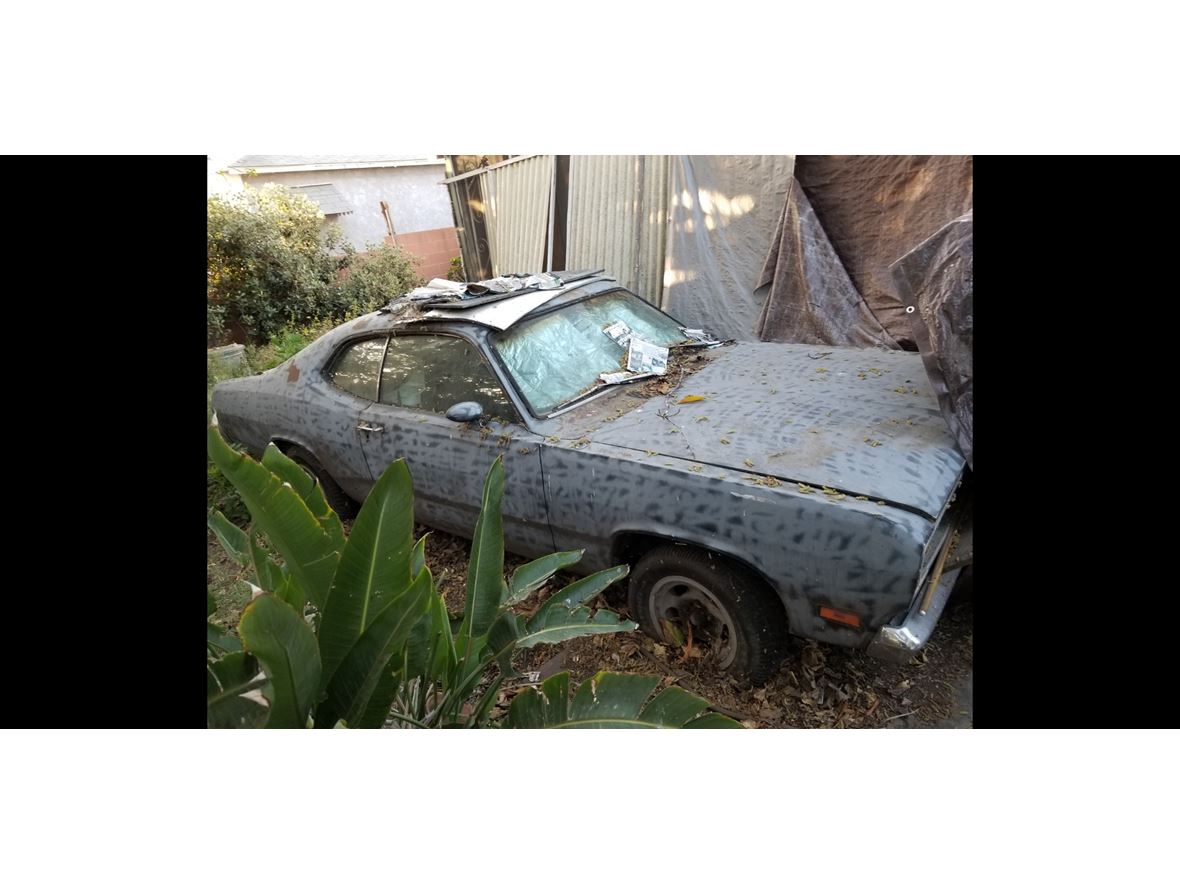 1971 Plymouth Duster for sale by owner in Pacoima