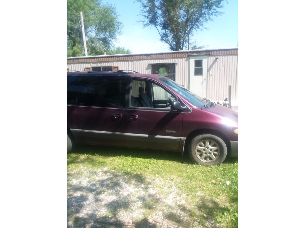 1999 Plymouth Grand Voyager for sale by owner in Bevier