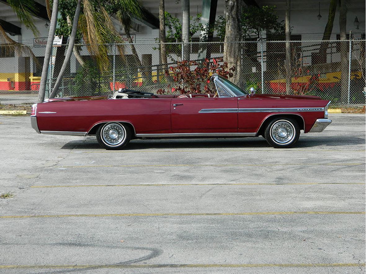 1963 Pontiac Bonneville for sale by owner in Jackson