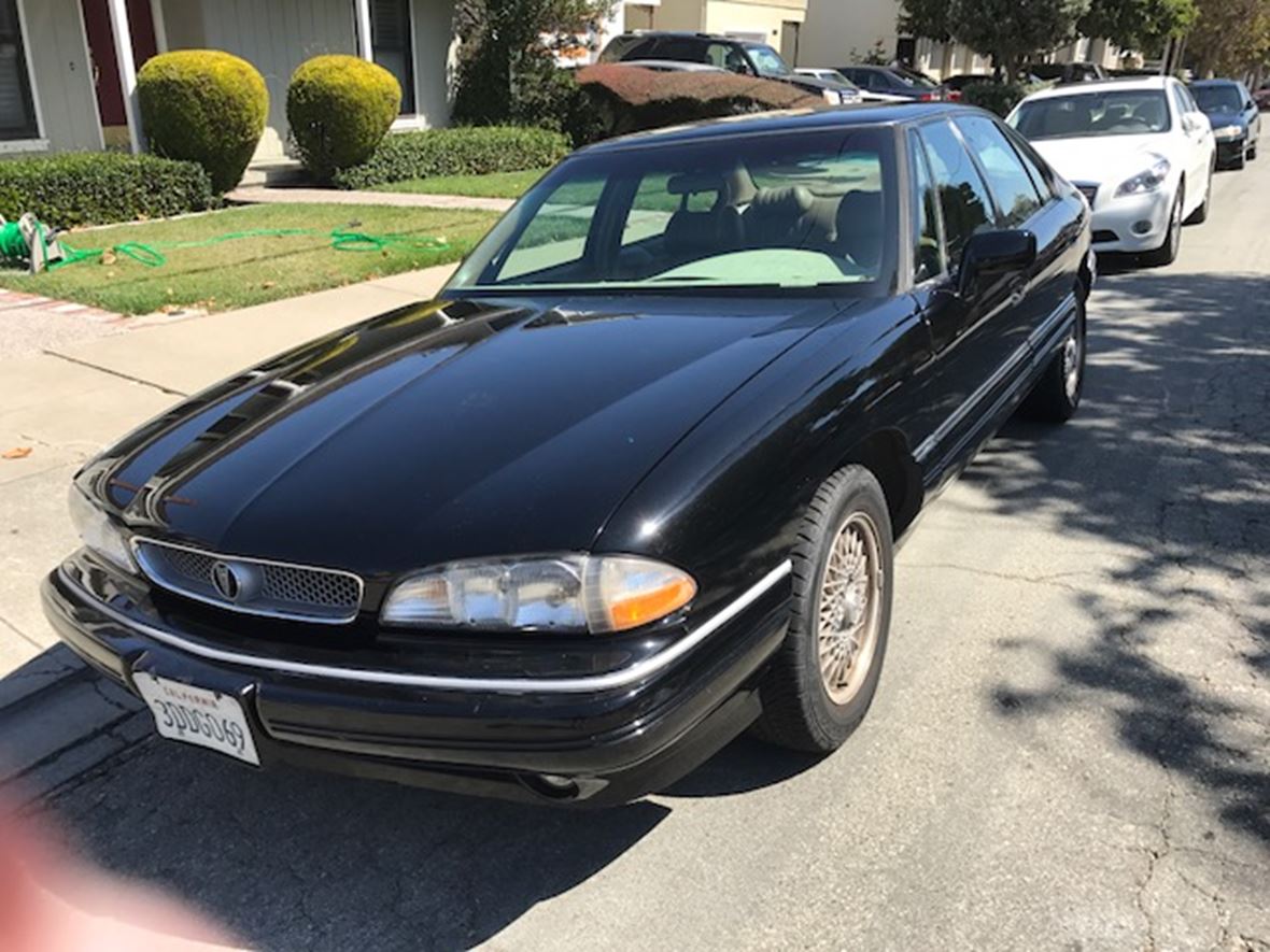 1993 Pontiac Bonneville for sale by owner in San Bruno