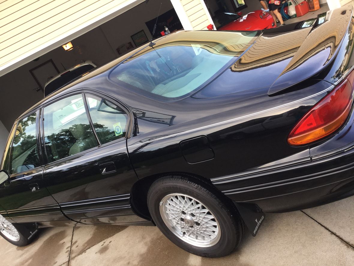 1995 Pontiac Bonneville for sale by owner in Erie