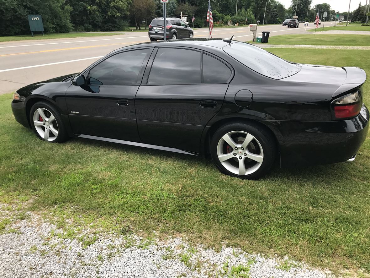 2005 Pontiac Bonneville GXP  for sale by owner in Saint Clair