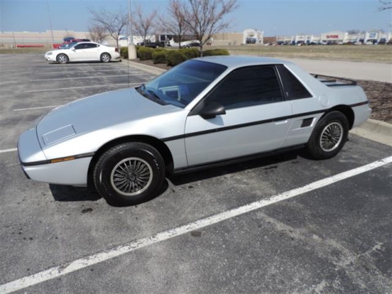 1984 Pontiac Fiero Classic Car Brookville, IN 47012