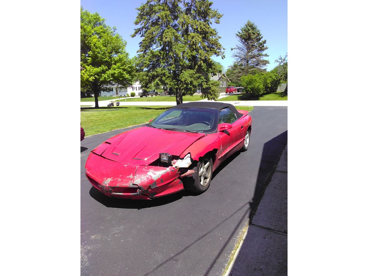 1995 Pontiac Firebird for sale by owner in Hales Corners
