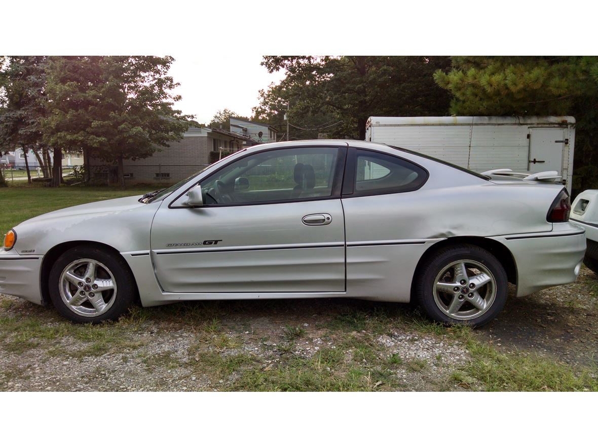 2001 Pontiac Grand Am Gt for sale by owner in Clinton Township