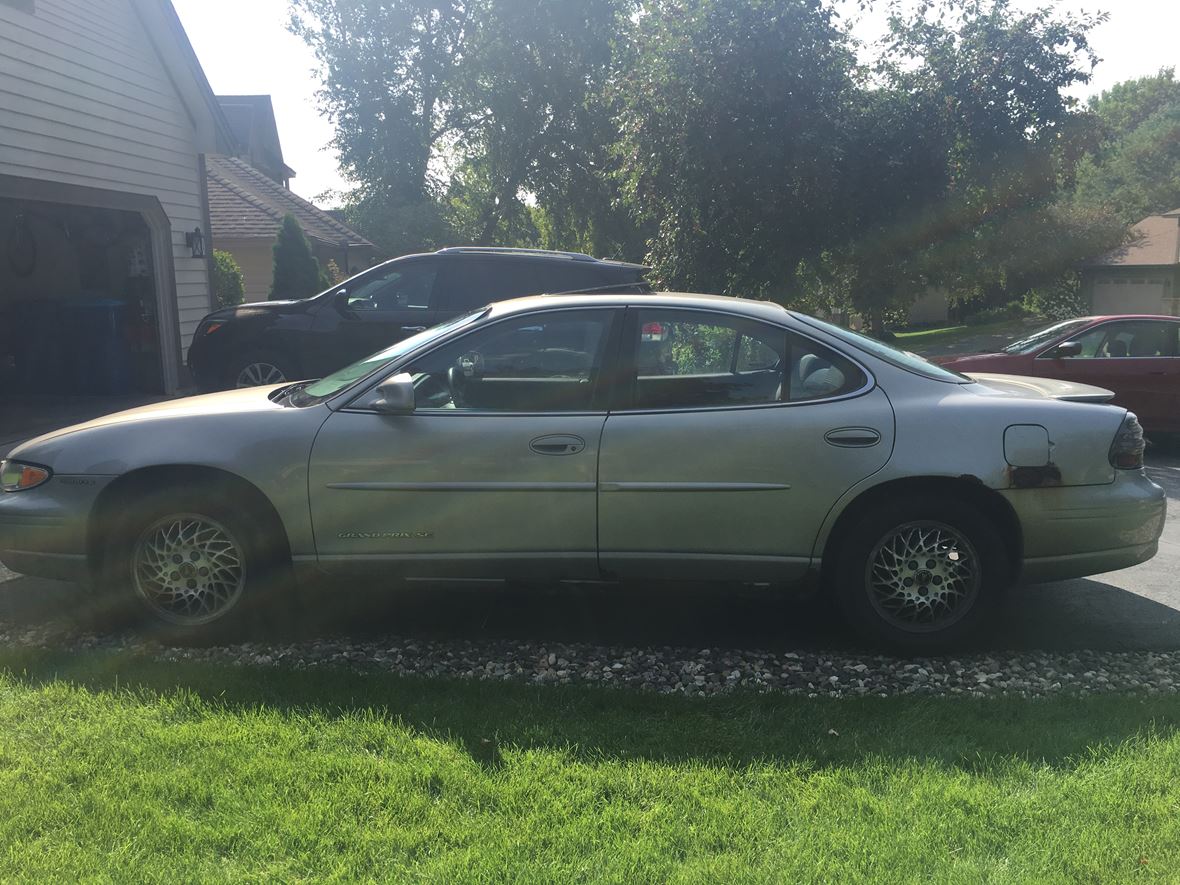 2000 Pontiac Grand Prix for sale by owner in Saint Paul