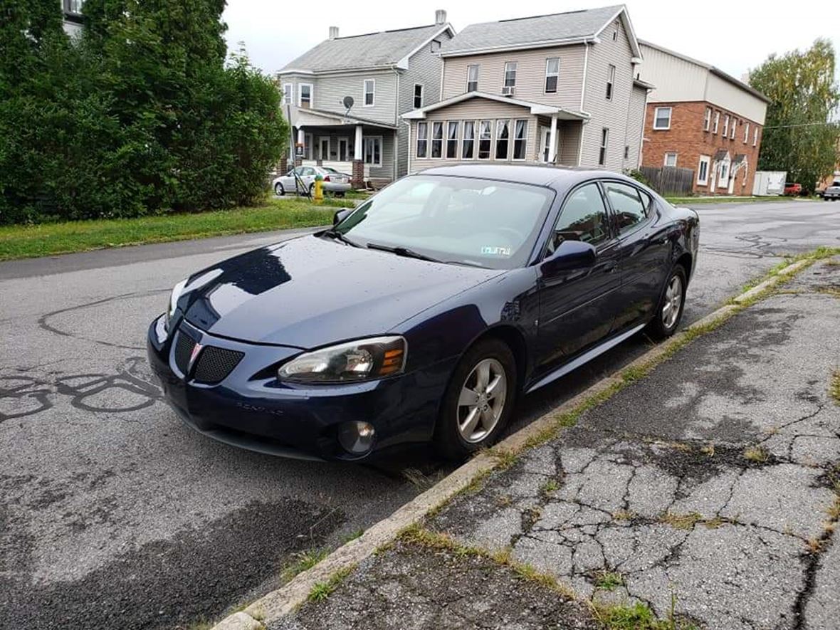 2007 Pontiac Grand Prix for Sale by Owner in Altoona, PA 16601