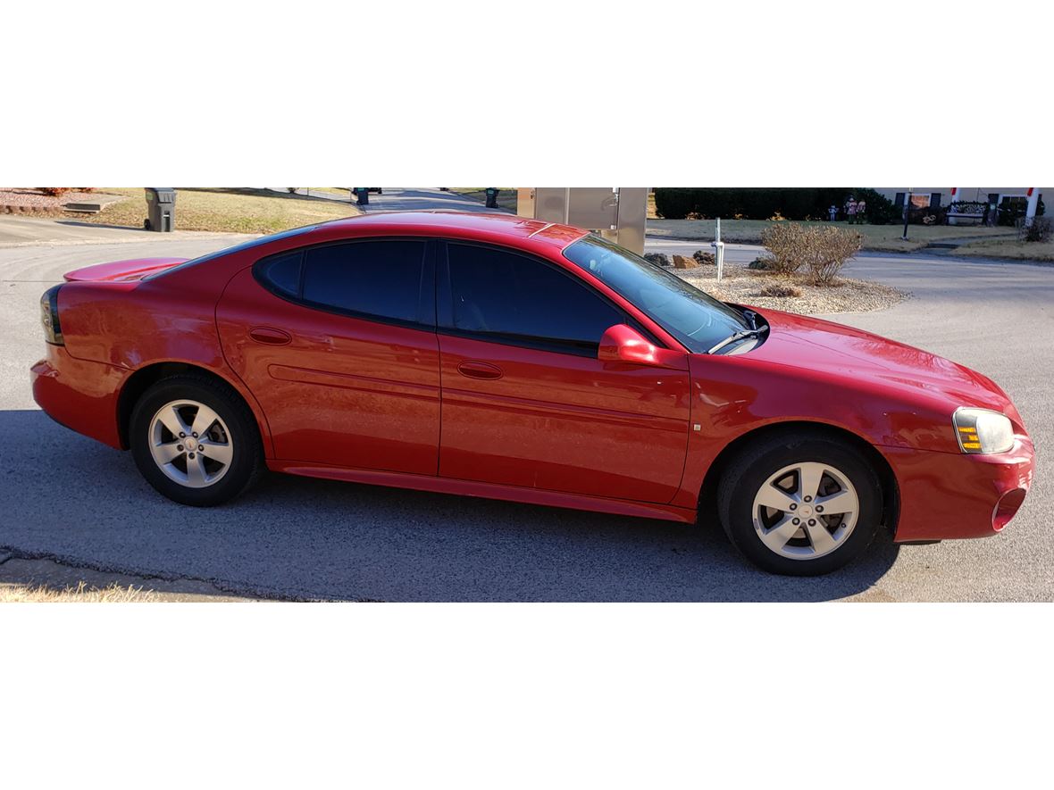 2008 Pontiac Grand Prix for sale by owner in Fairview Heights