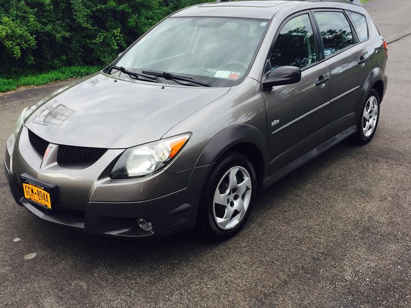 2004 Pontiac Vibe Private Car Sale in Coxsackie, NY 12051